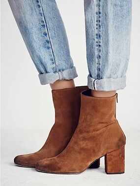FREE PEOPLE Cecile Suede Ankle Boots Size 39